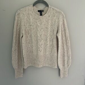 Aqua cashmere sweater by Bloomingdale’s size xs 100% cashmire off white cream